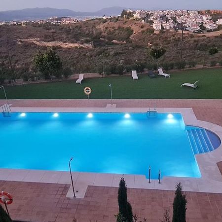 Small Oasis - Appartement 6 Personnes Manilva Εξωτερικό φωτογραφία